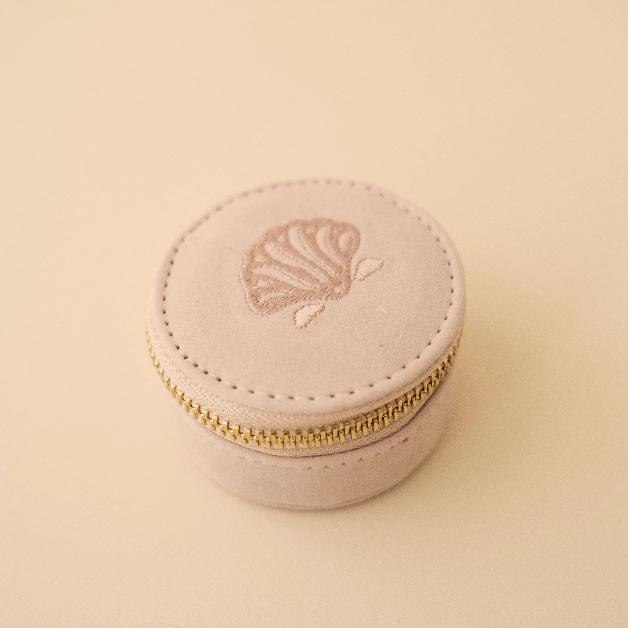 Shell Cream Mini Travel Jewellery Case