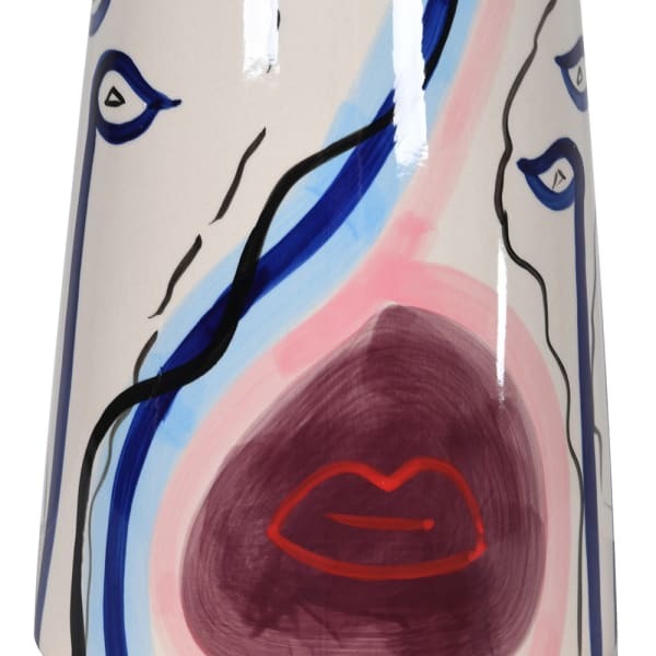 CLOSE UP OF THE TALL HANDPAINTED MALAGA CERAMIC VASE