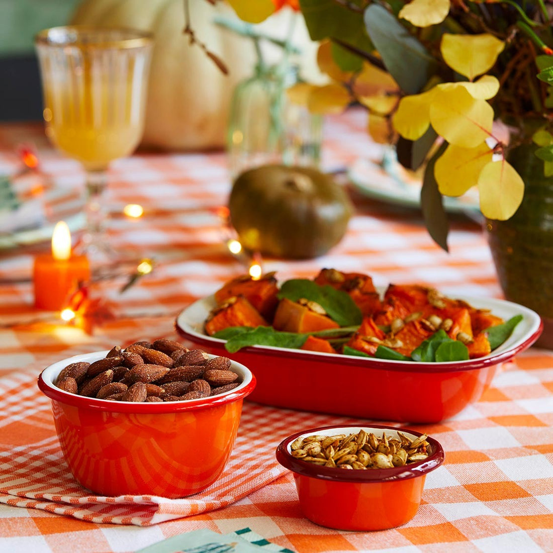 Hot Stuff Enamel Dish 20cm and hot studd dip bowl 8 cm and 10 cm