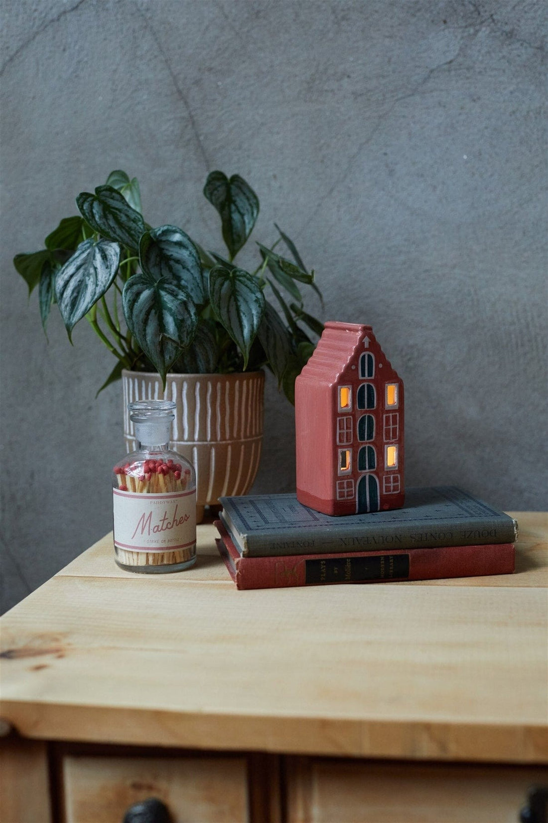 Amsterdam House Style Incense Cones & Tea Light
