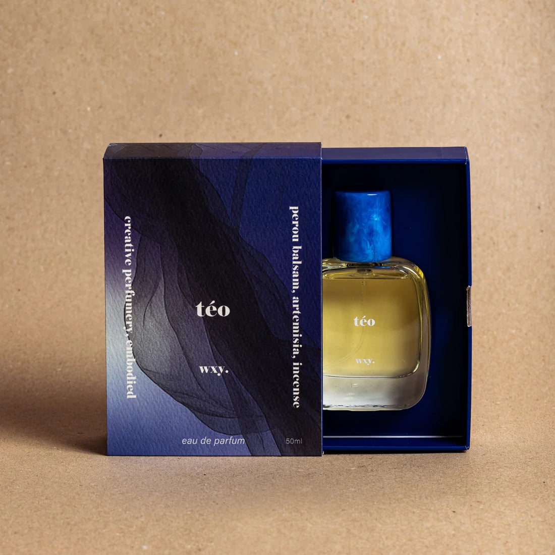 Téo Eau de Parfum bottle inside the gift box – rich and layered fragrance