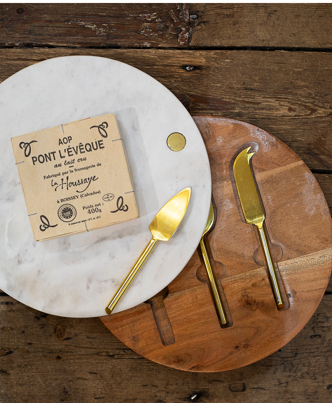 Garnet Swivel Board &amp; Cheese Set