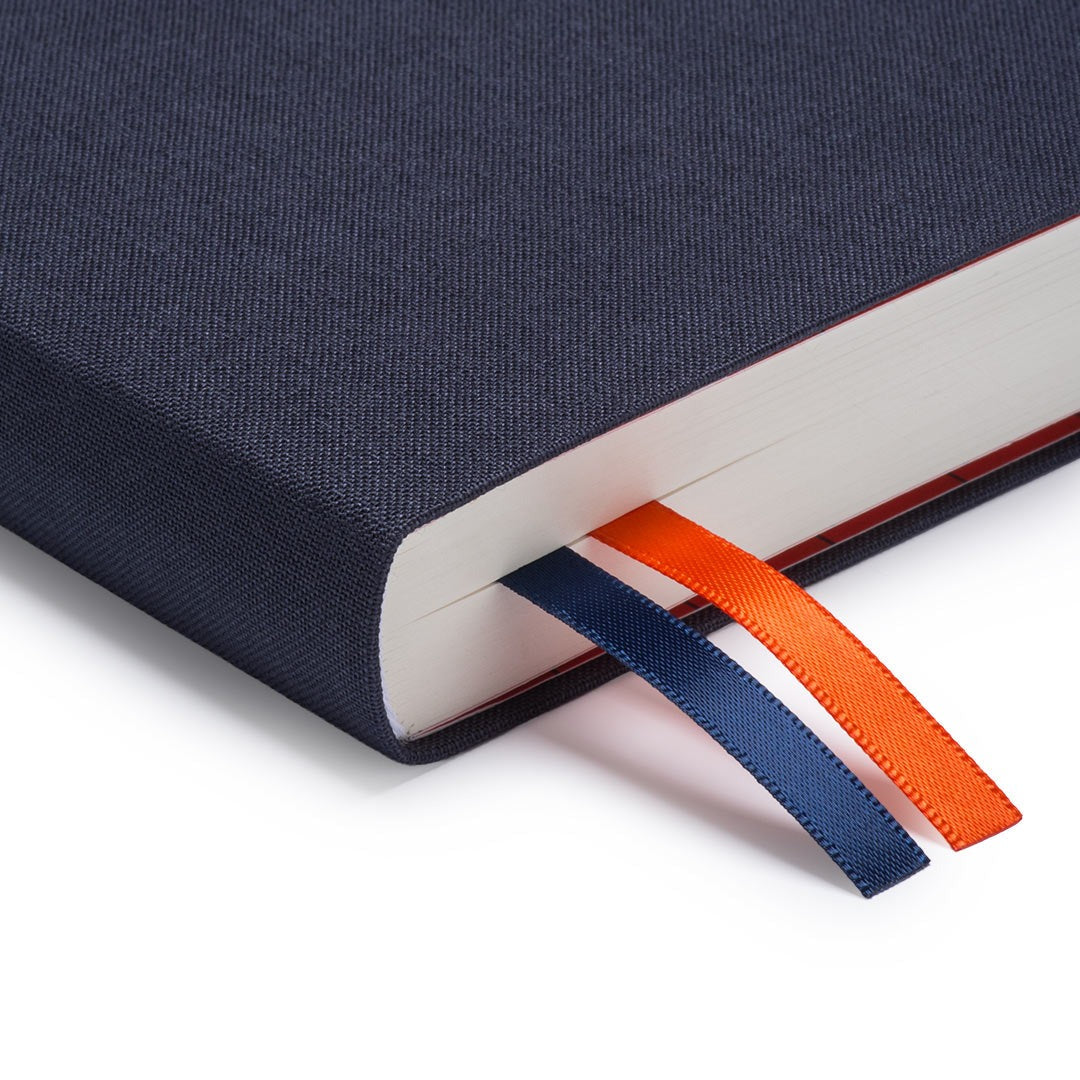 Fabric Daily Planner B6 in black – two ribbon markers and fabric cover detail