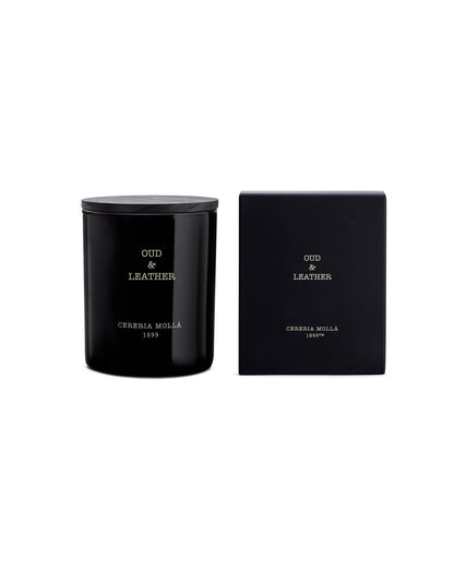 Oud &amp; Leather scented candle with the box – luxury home fragrance with cloves, incense, sandalwood, oud, and leather in FSC-certified recyclable packaging