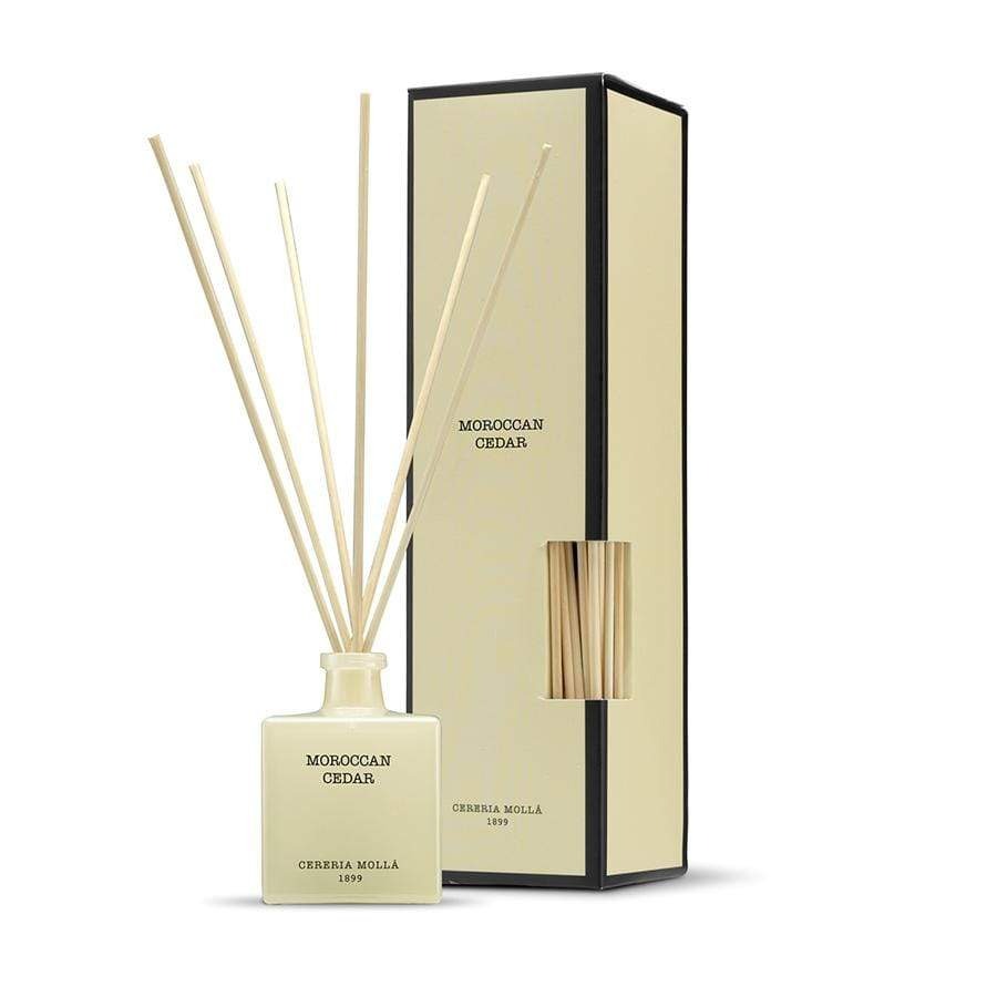 Moroccan Cedar reed diffuser – premium handmade home fragrance with spicy cedarwood and oriental notes in eco-friendly recyclable packaging