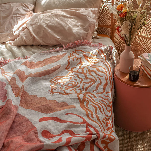 The Tigress Women Throw Blanket